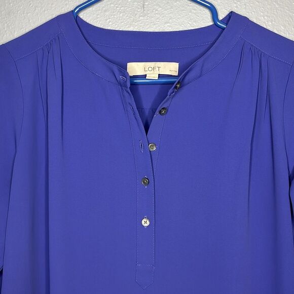 Loft Lavender Blue Button 3/4 Front Crew Neck Tunic Shirt Top Small - Picture 2 of 14